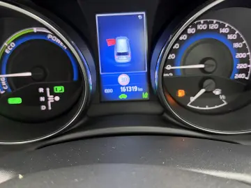 Toyota Auris 1.8 hybrid 160.000 km