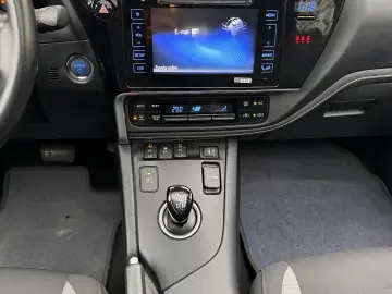 Toyota Auris 1.8 hybrid 160.000 km