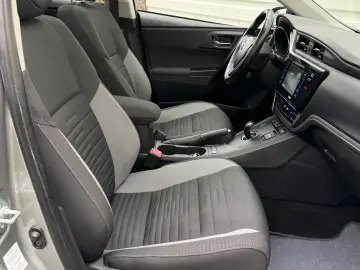 Toyota Auris 1.8 hybrid 160.000 km