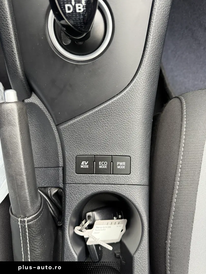 Toyota Auris 1.8 hybrid 160.000 km