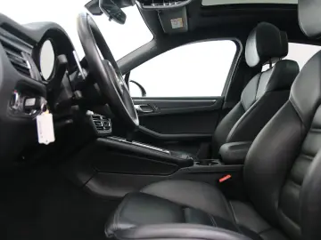 PORSCHE Macan 2.0 18Wege Pano Kamera Bose ACC LED 20