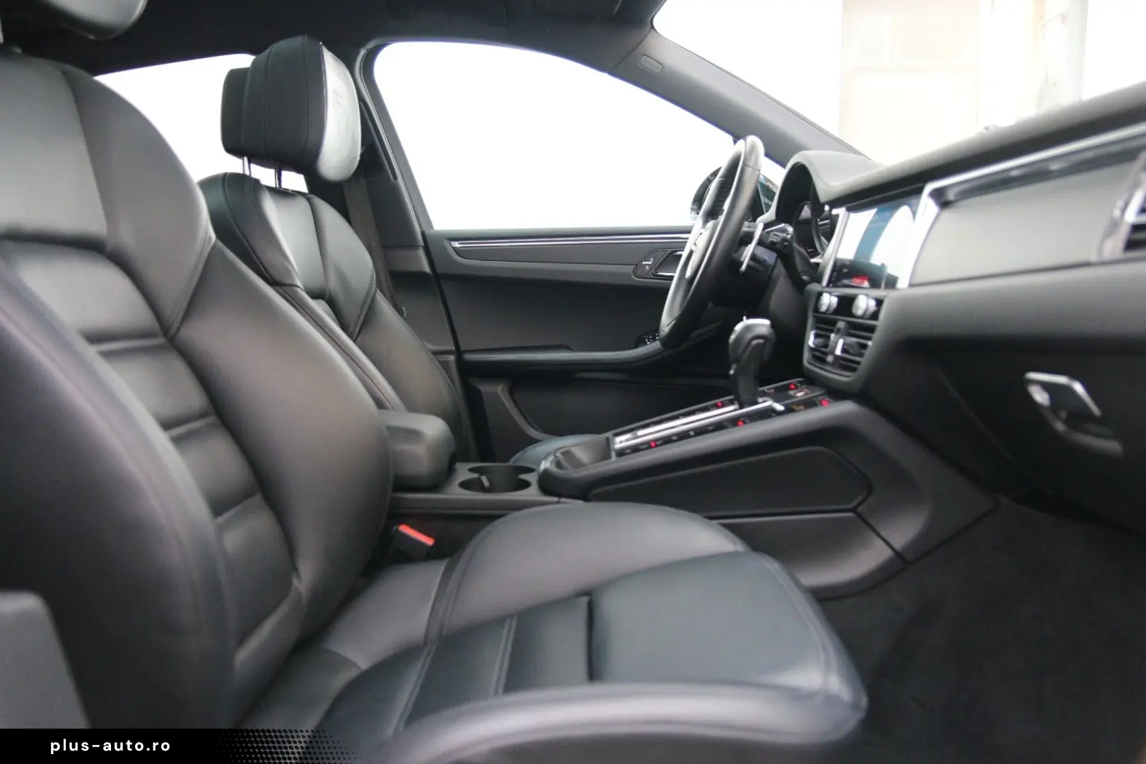 PORSCHE Macan 2.0 18Wege Pano Kamera Bose ACC LED 20