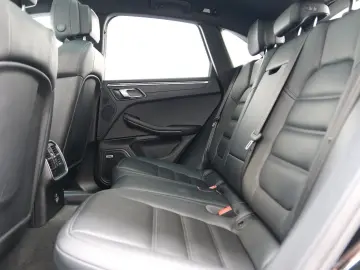 PORSCHE Macan 2.0 18Wege Pano Kamera Bose ACC LED 20