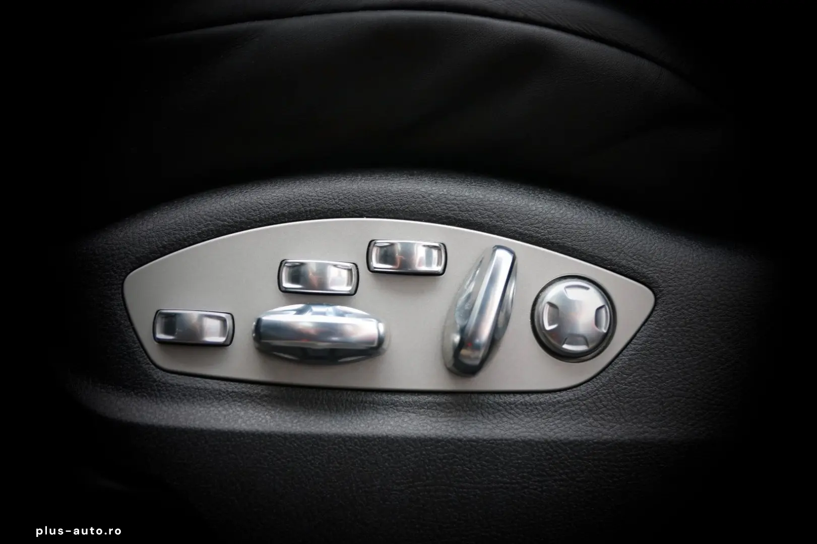 PORSCHE Macan 2.0 18Wege Pano Kamera Bose ACC LED 20