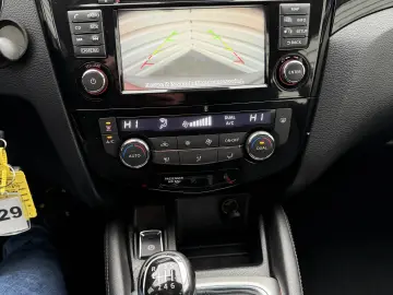 Nissan Qashqai 1.6 benzina 125.000 km in RATE FIXE