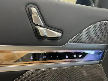 BMW M760e xDrive  Individual Edition UnfallfreI 1.Hd