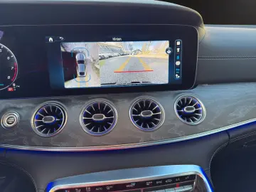 MERCEDES-BENZ AMG GT 4-trg. 53 4Matic Pano  Sonderlackirug