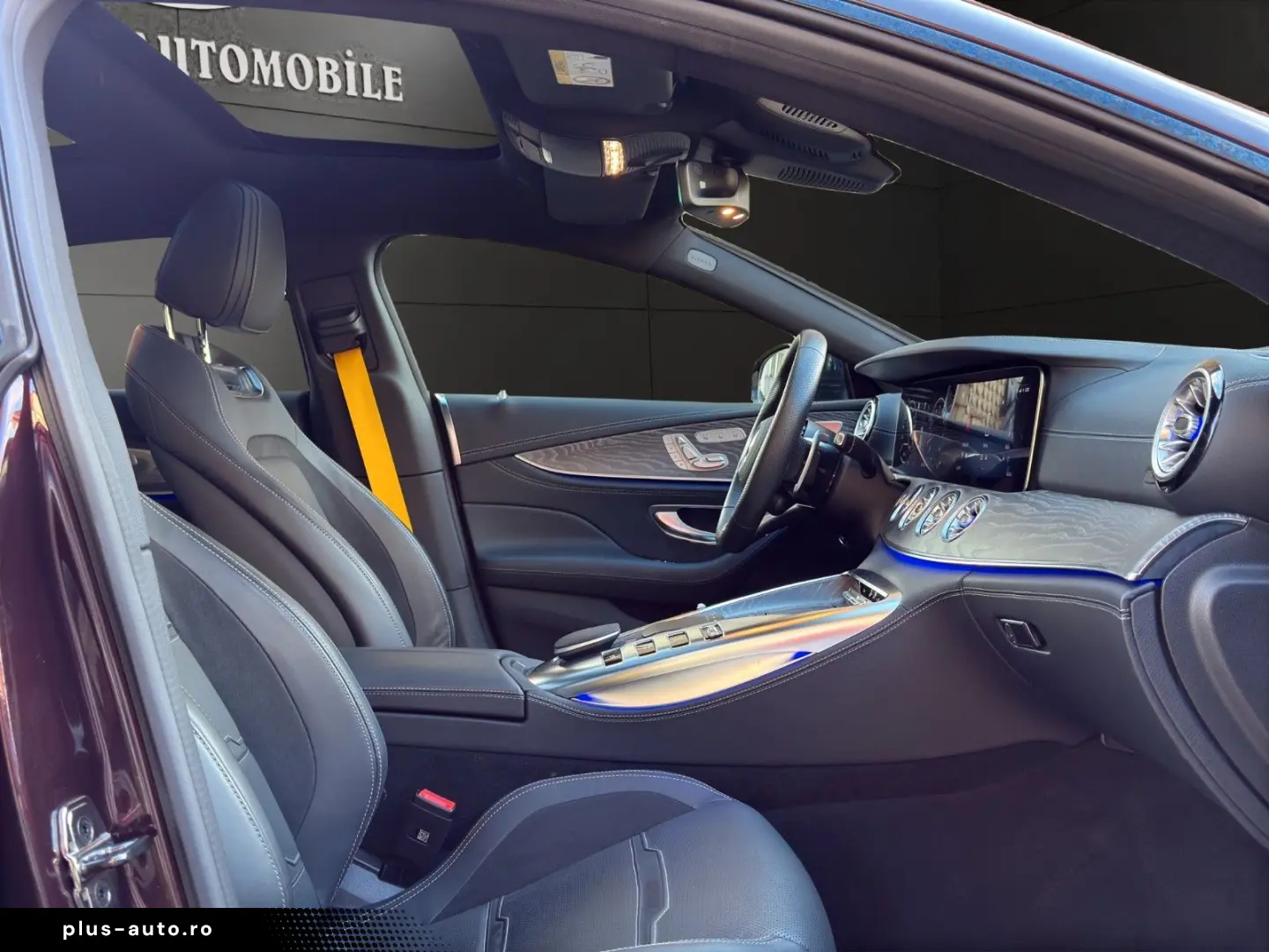 MERCEDES-BENZ AMG GT 4-trg. 53 4Matic Pano  Sonderlackirug