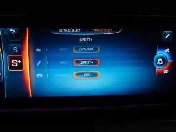 MERCEDES-BENZ G 63 AMG AHK STAHZ GLASDACH 22 ZOLL  FACELIFT