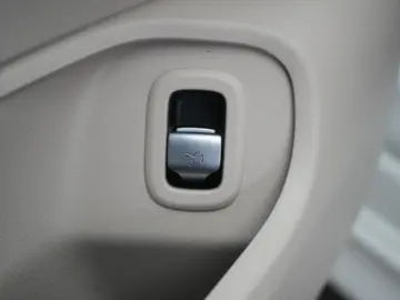 MERCEDES-BENZ CLE 300 4Matic Coupe Leder Distronic K&hellip;