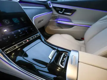 MERCEDES-BENZ CLE 220 d Cabrio AMG-Sport Burm Night &hellip;