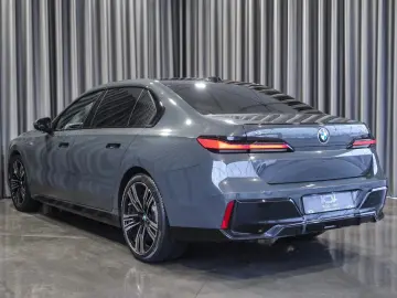 BMW 740 7 740 d xDrive M Sport