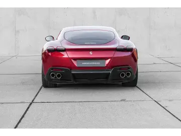 FERRARI Roma  ADAS Carbon LED Alcantara JBL MagneRide Ma