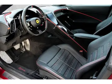 FERRARI Roma  ADAS Carbon LED Alcantara JBL MagneRide Ma