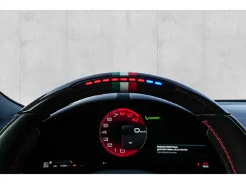 FERRARI Roma  ADAS Carbon LED Alcantara JBL MagneRide Ma
