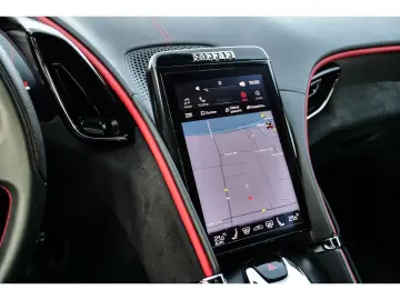 FERRARI Roma  ADAS Carbon LED Alcantara JBL MagneRide Ma