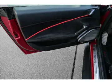 FERRARI Roma  ADAS Carbon LED Alcantara JBL MagneRide Ma