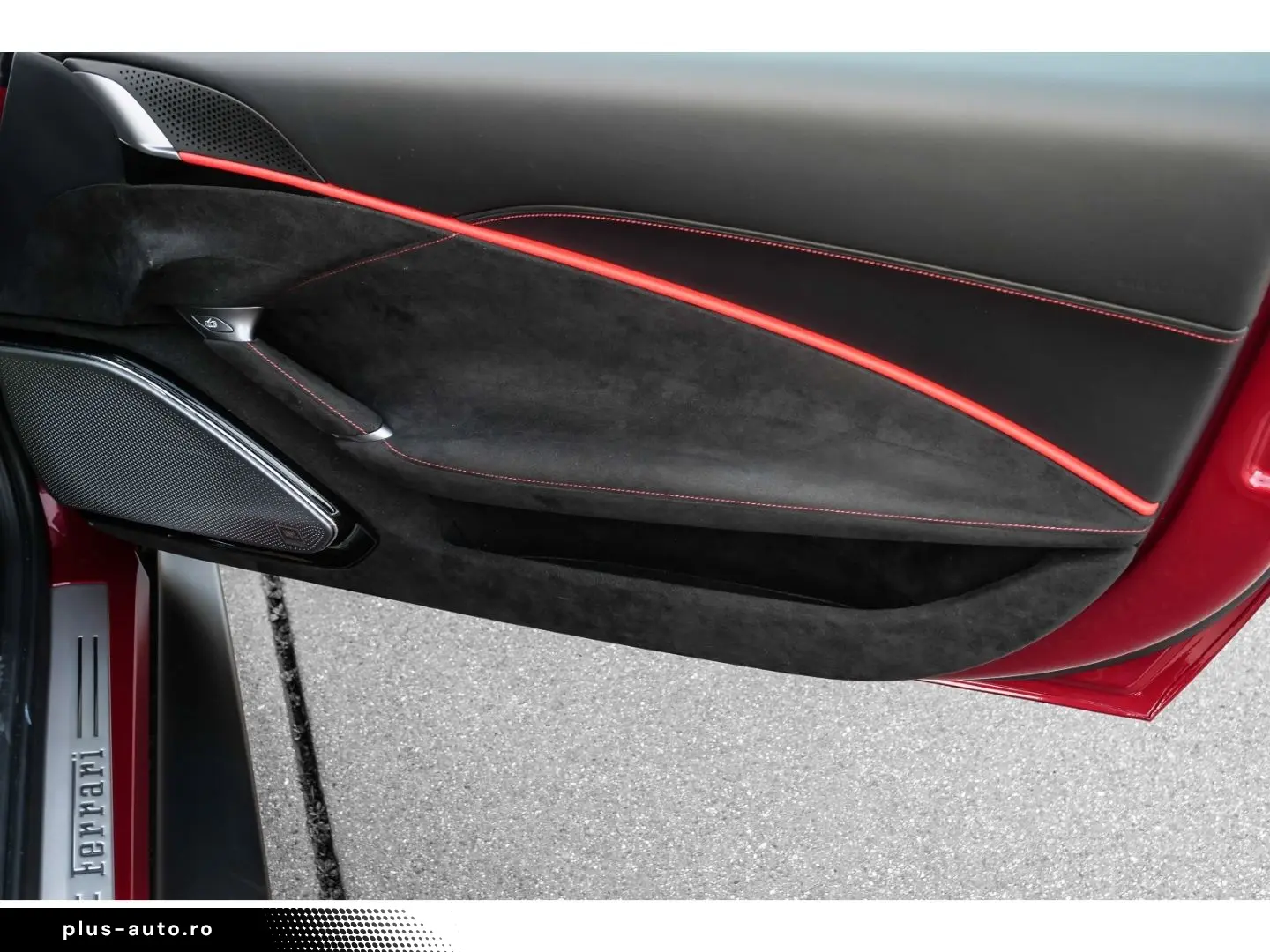 FERRARI Roma  ADAS Carbon LED Alcantara JBL MagneRide Ma