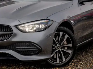 MERCEDES-BENZ C 300 e    9G-TRONIC    Avantgarde    313cp