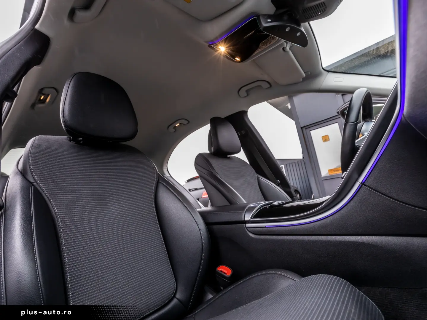 MERCEDES-BENZ C 300 e    9G-TRONIC    Avantgarde    313cp