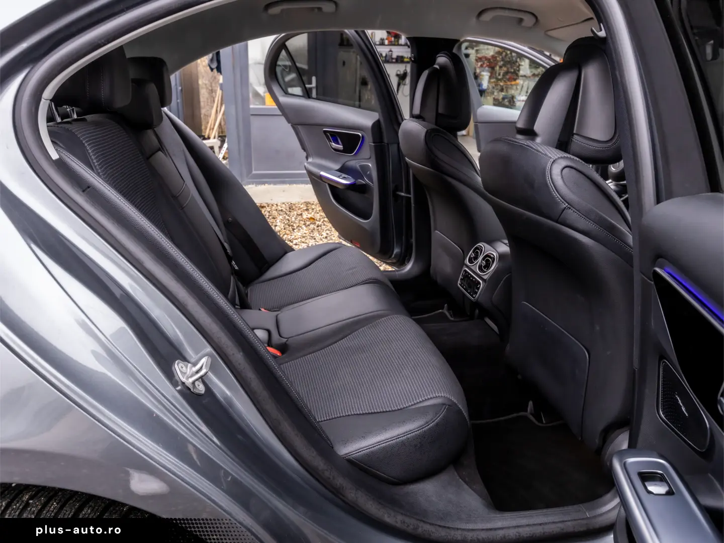 MERCEDES-BENZ C 300 e    9G-TRONIC    Avantgarde    313cp