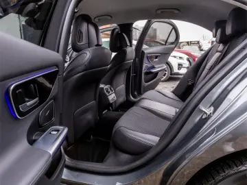 MERCEDES-BENZ C 300 e    9G-TRONIC    Avantgarde    313cp