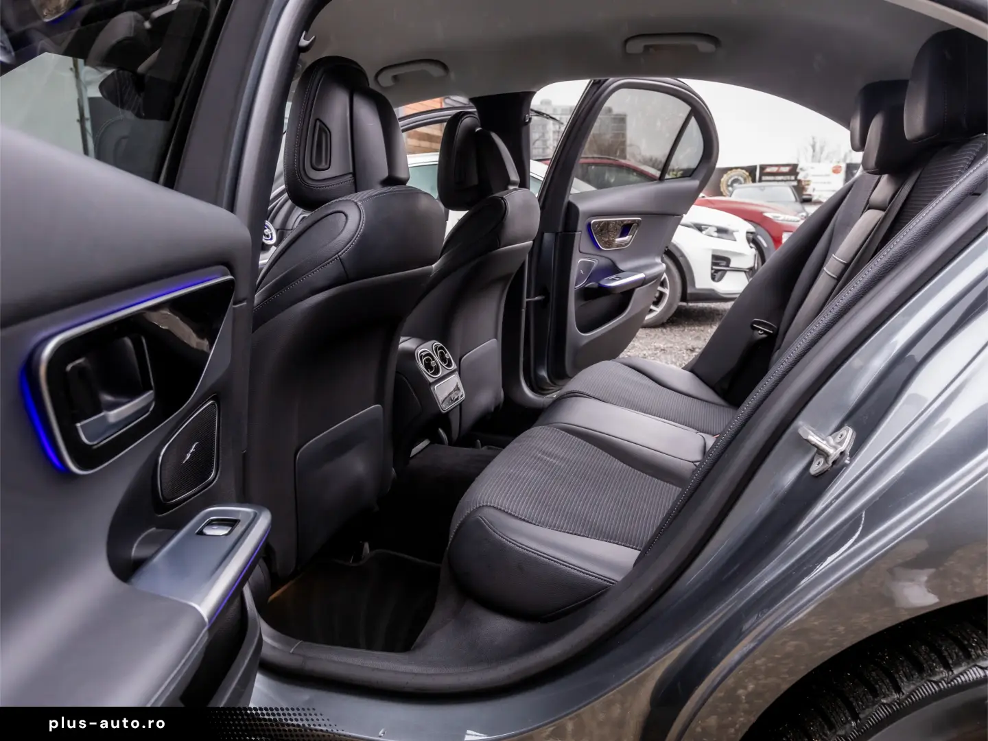 MERCEDES-BENZ C 300 e    9G-TRONIC    Avantgarde    313cp