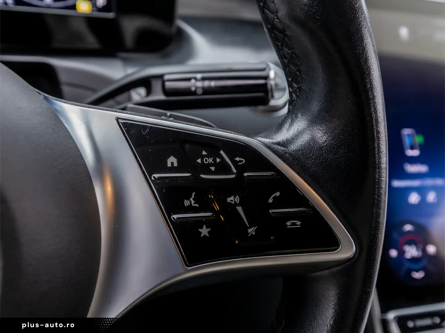 MERCEDES-BENZ C 300 e    9G-TRONIC    Avantgarde    313cp