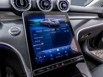 MERCEDES-BENZ C 300 e    9G-TRONIC    Avantgarde    313cp