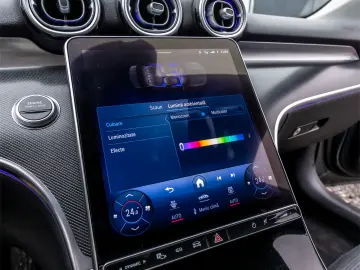 MERCEDES-BENZ C 300 e    9G-TRONIC    Avantgarde    313cp