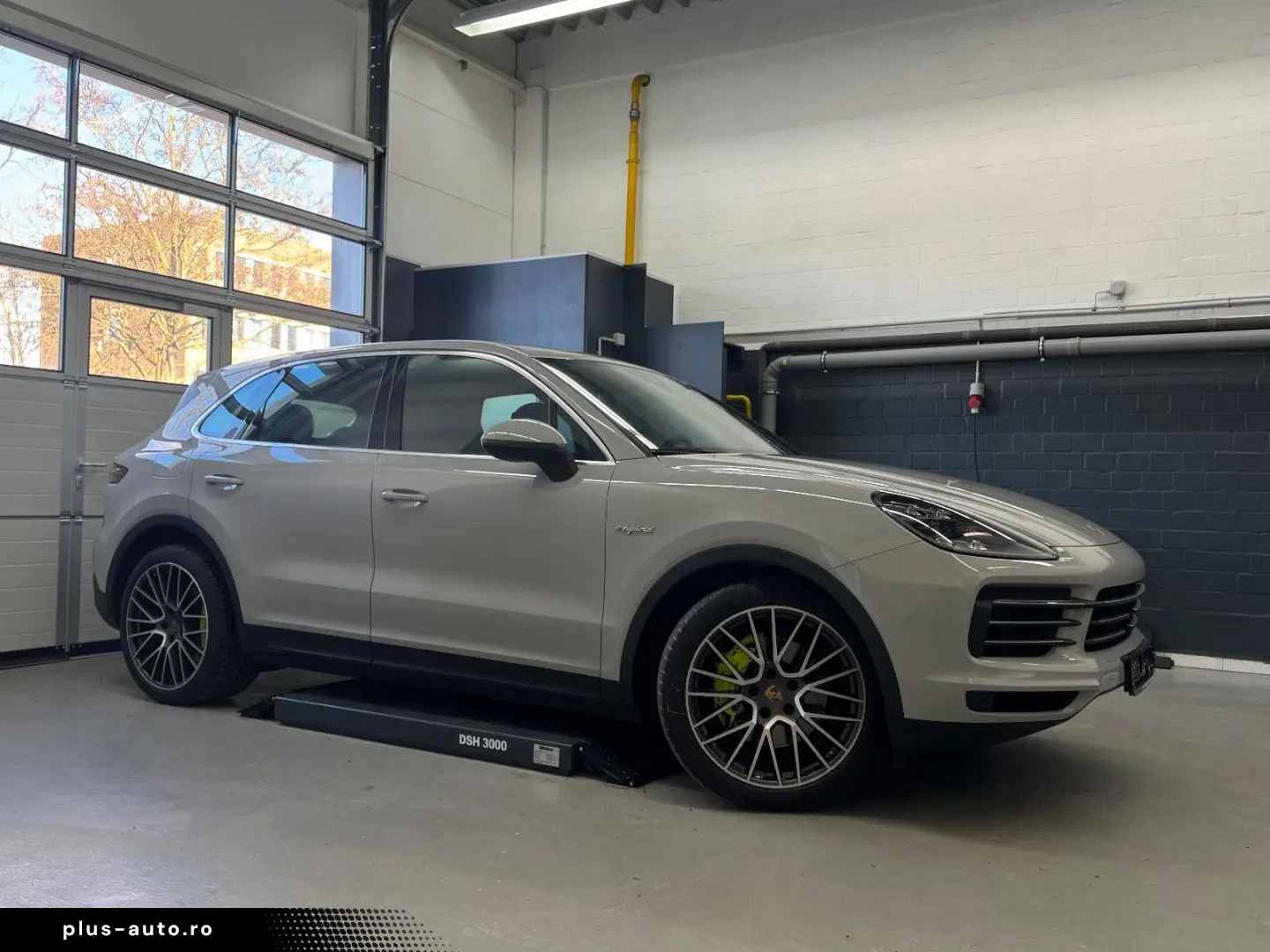 PORSCHE Cayenne Hybrid Kreide Massage Burmester Sitzluft