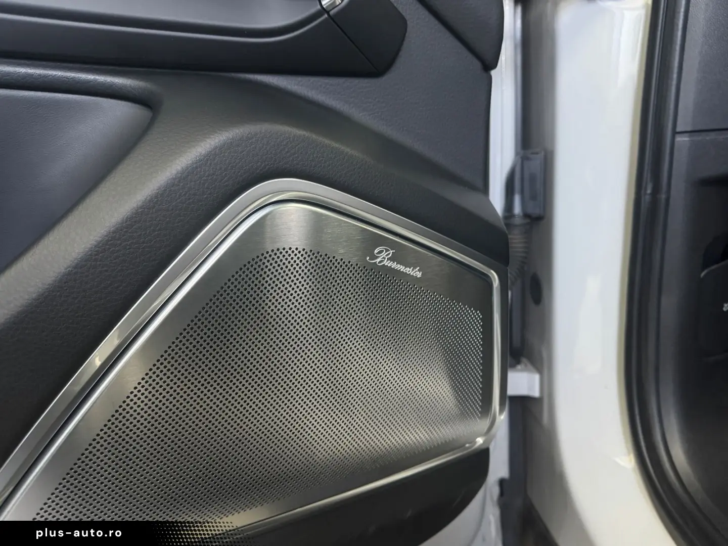 PORSCHE Cayenne Hybrid Kreide Massage Burmester Sitzluft