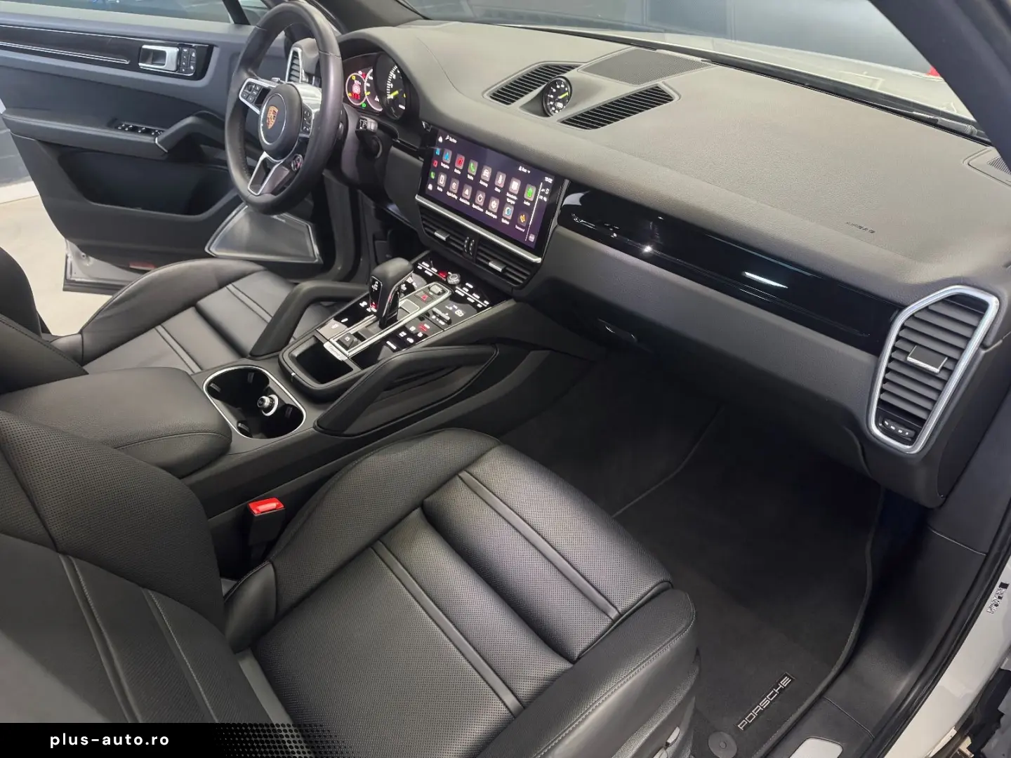 PORSCHE Cayenne Hybrid Kreide Massage Burmester Sitzluft