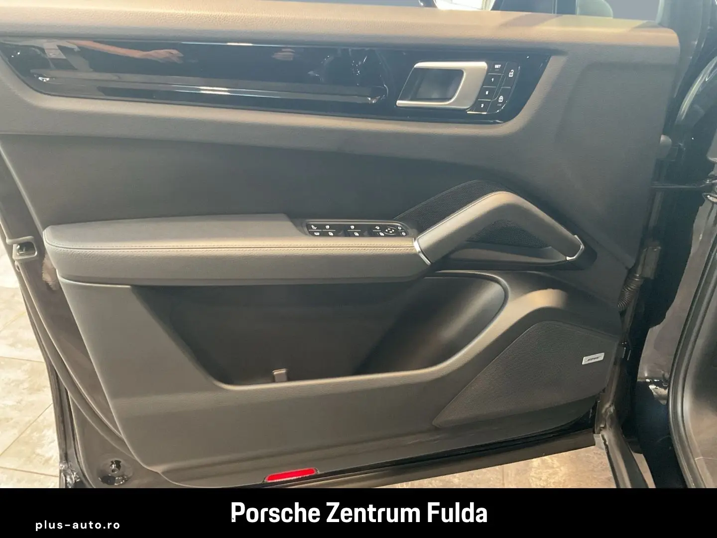 PORSCHE Cayenne E-Hybrid BOSE Panoramadach LED-Matrix