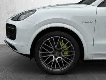 PORSCHE Cayenne E-Hybrid LED-Matrix Surround View