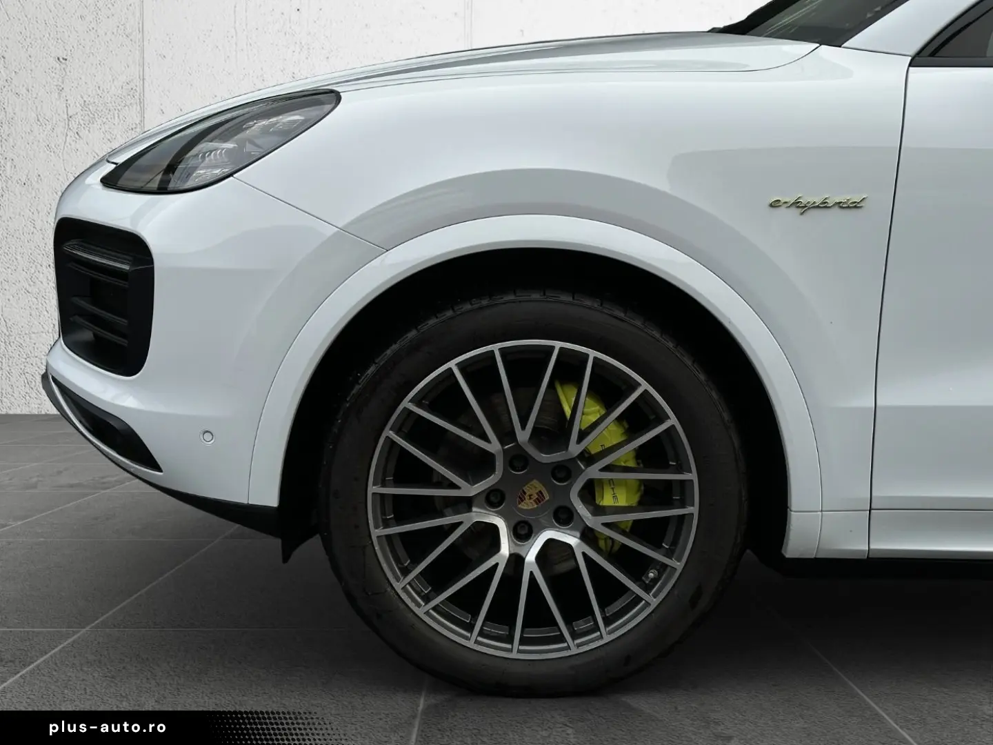 PORSCHE Cayenne E-Hybrid LED-Matrix Surround View