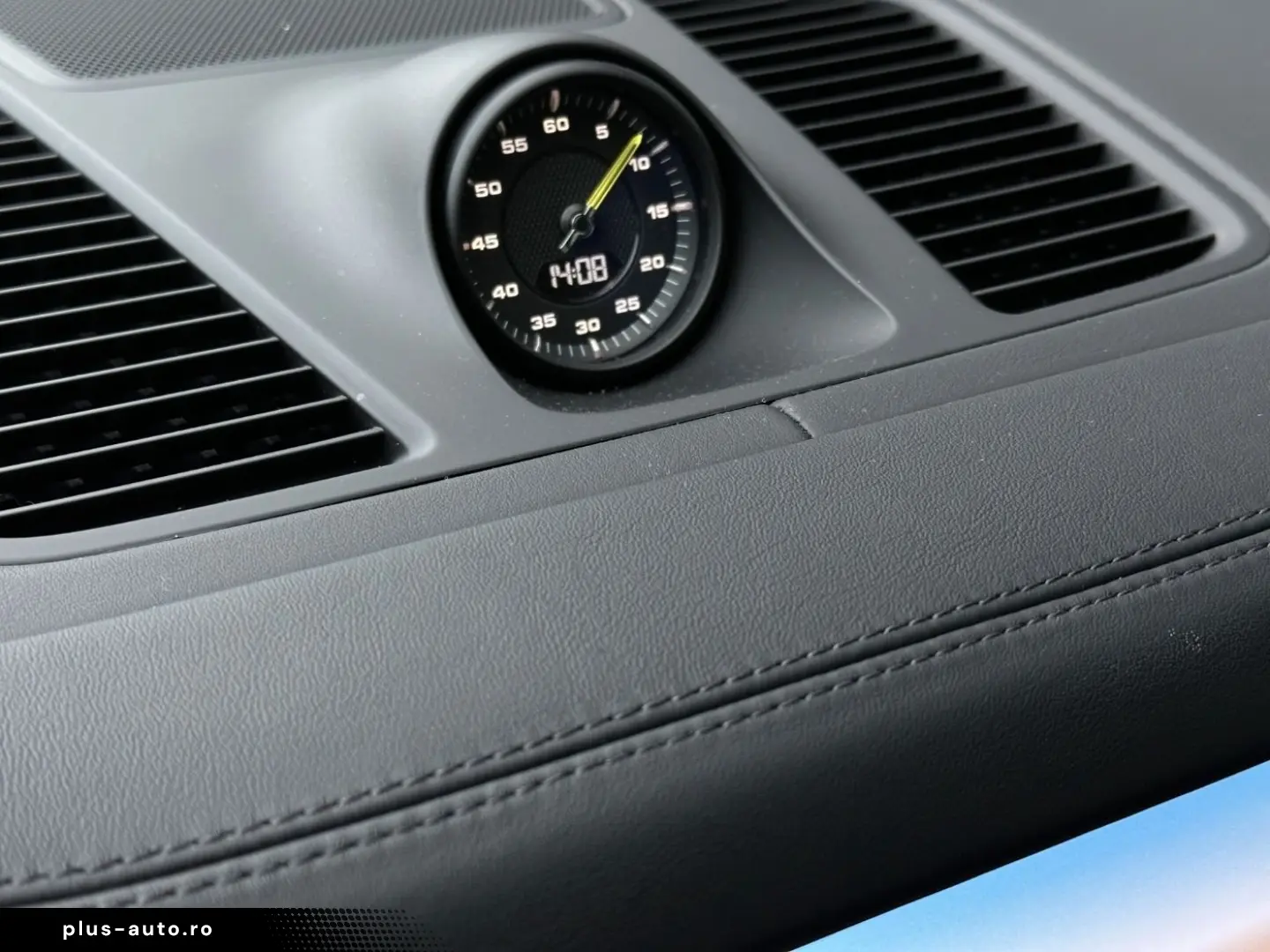 PORSCHE Cayenne E-Hybrid LED-Matrix Surround View