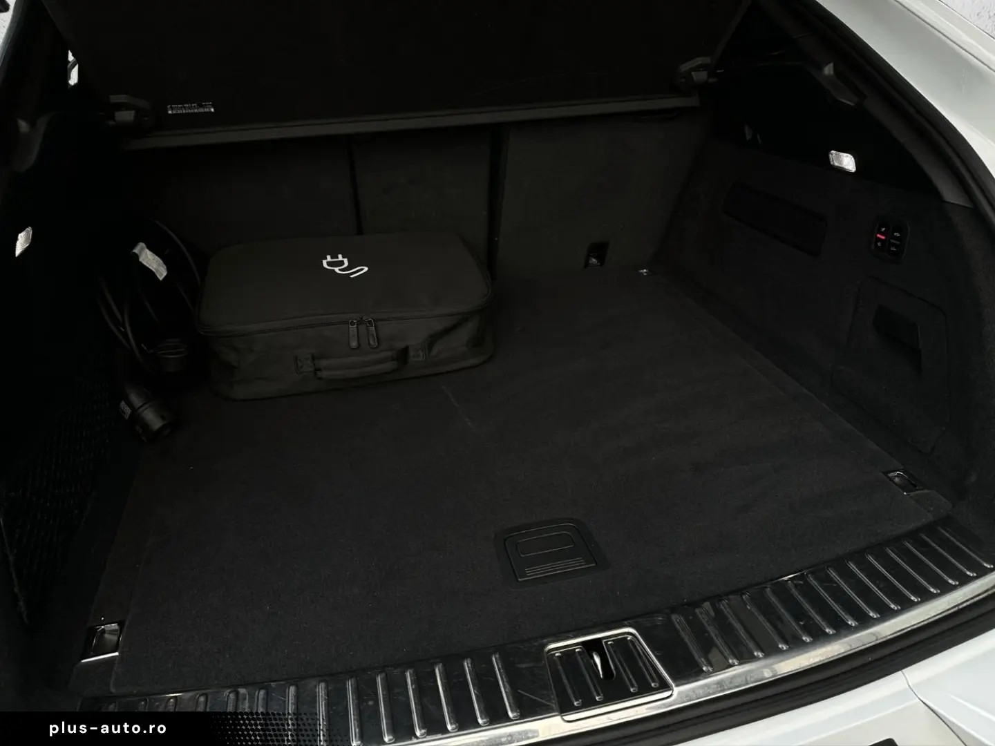 PORSCHE Cayenne E-Hybrid LED-Matrix Surround View