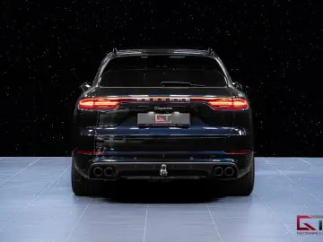 PORSCHE Cayenne E-Hyb PlatinumEdt 21  SportDesign Pano