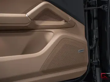 PORSCHE Cayenne E-Hyb PlatinumEdt 21  SportDesign Pano