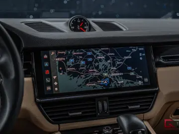 PORSCHE Cayenne E-Hyb PlatinumEdt 21  SportDesign Pano