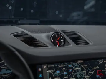 PORSCHE Cayenne E-Hyb PlatinumEdt 21  SportDesign Pano