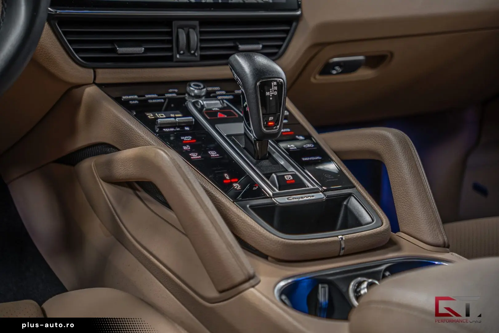 PORSCHE Cayenne E-Hyb PlatinumEdt 21  SportDesign Pano