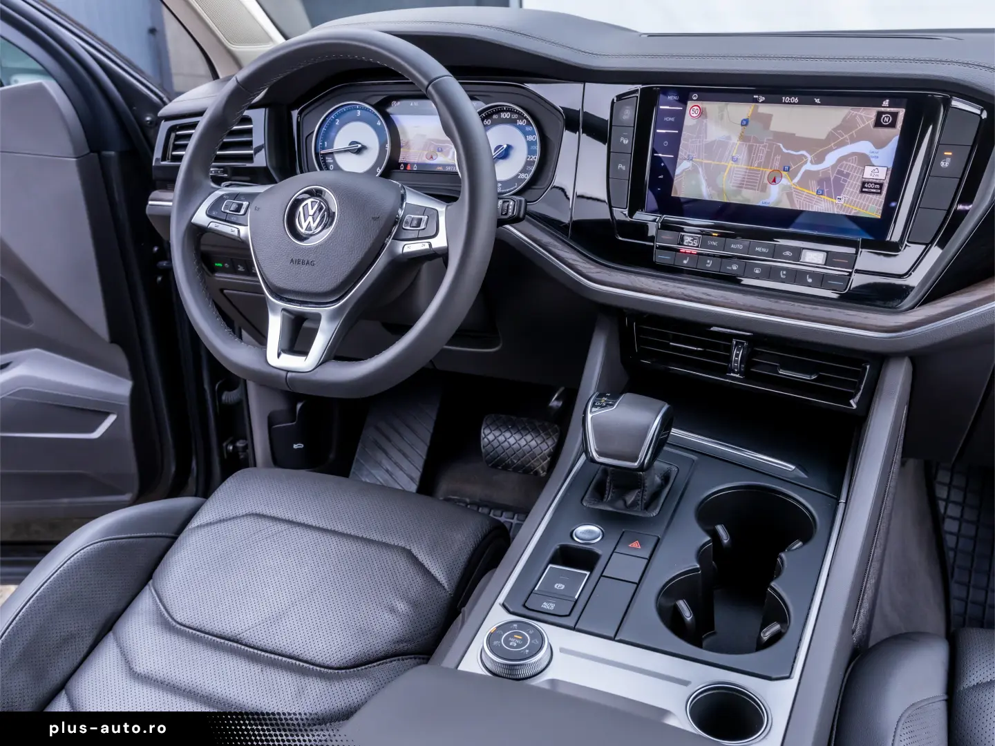 Volkswagen TOUAREG V6 - 3.0 TDI 231CP DSG 4Motion Atmosphere