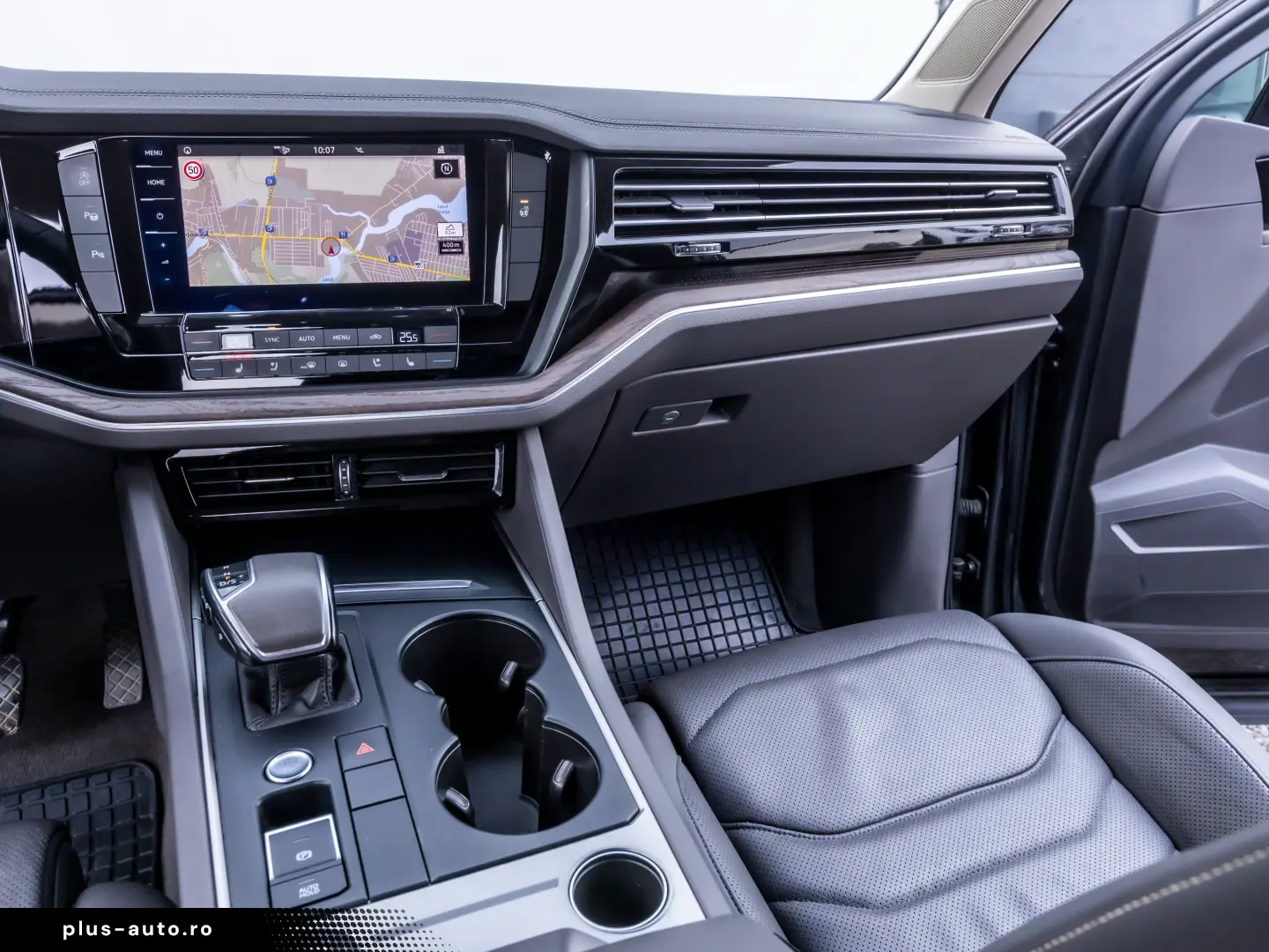 Volkswagen TOUAREG V6 - 3.0 TDI 231CP DSG 4Motion Atmosphere