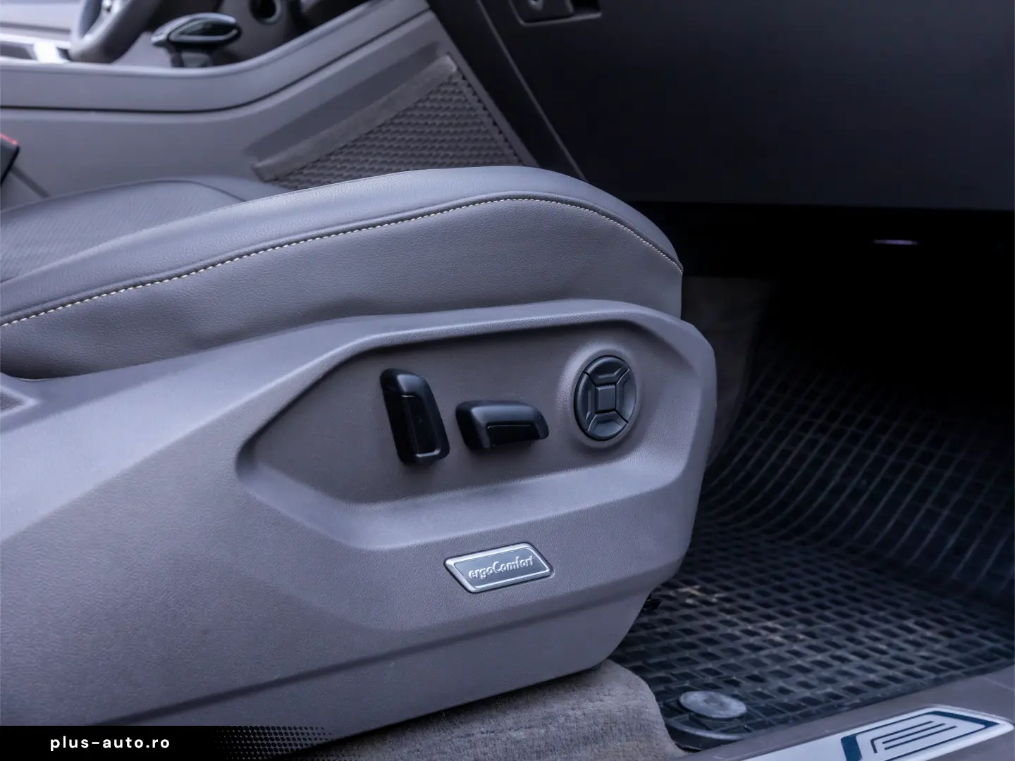 Volkswagen TOUAREG V6 - 3.0 TDI 231CP DSG 4Motion Atmosphere