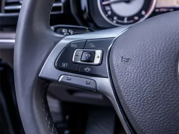 Volkswagen TOUAREG V6 - 3.0 TDI 231CP DSG 4Motion Atmosphere