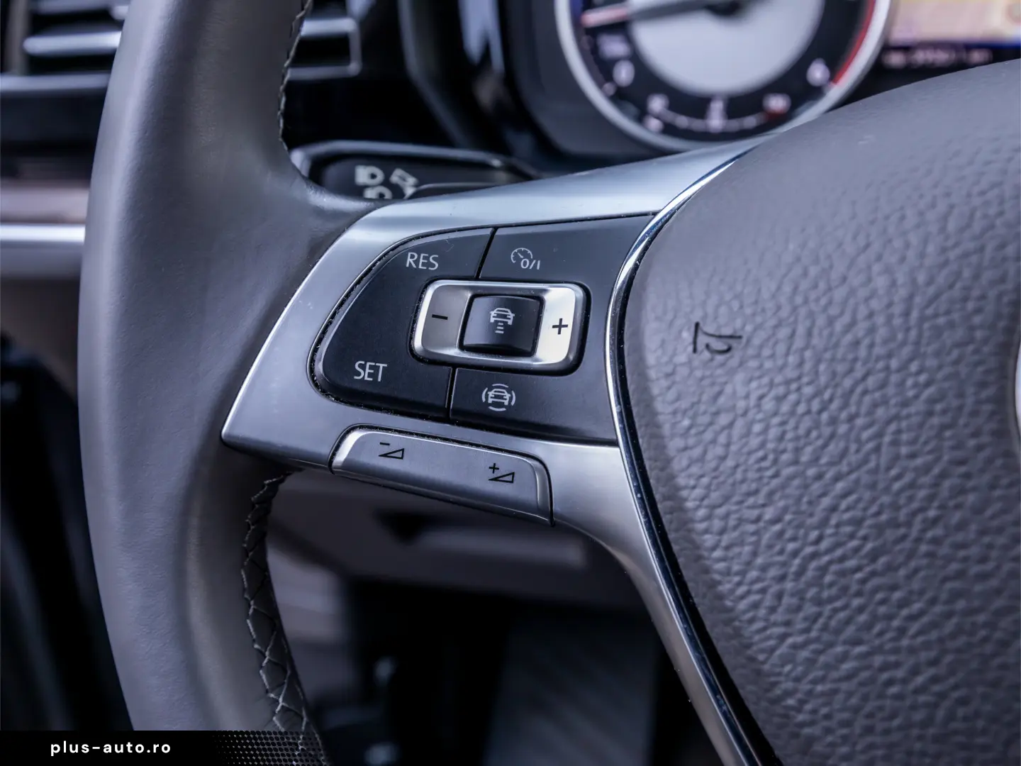 Volkswagen TOUAREG V6 - 3.0 TDI 231CP DSG 4Motion Atmosphere