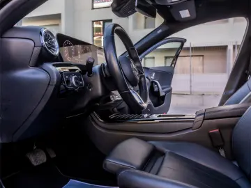 MERCEDES-BENZ A 250 e 8G-DCT Progressive 218cp Facelift