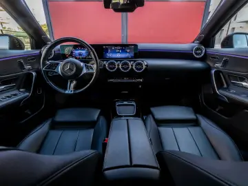 MERCEDES-BENZ A 250 e 8G-DCT Progressive 218cp Facelift